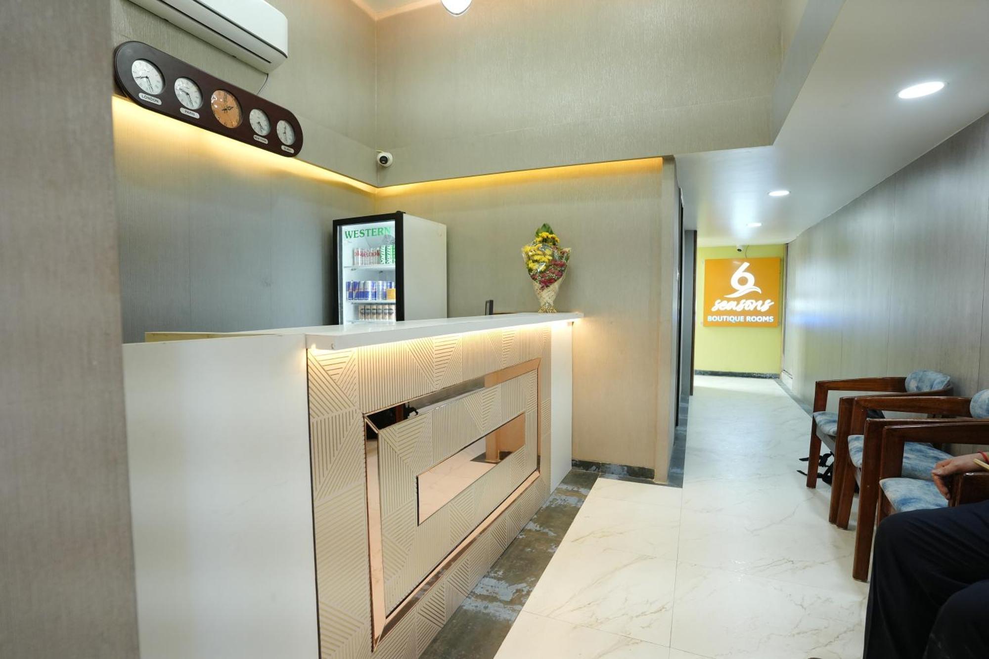 Hotel 6 Seasons, Koregoan Park, بونة المظهر الخارجي الصورة
